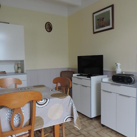 Gite De L'Aubree 17 Puy-du-Lac Dış mekan fotoğraf